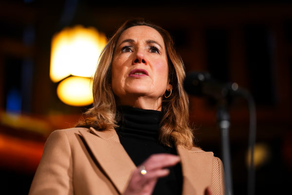 Canadian envoy to Washington Kirsten Hillman has term extended during tense trade talks